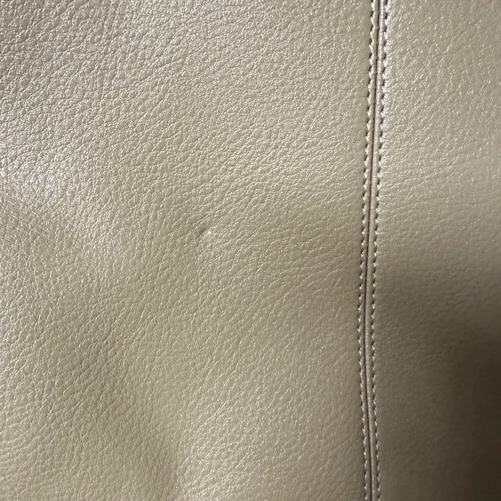 Backpack - Picture 3 of 13